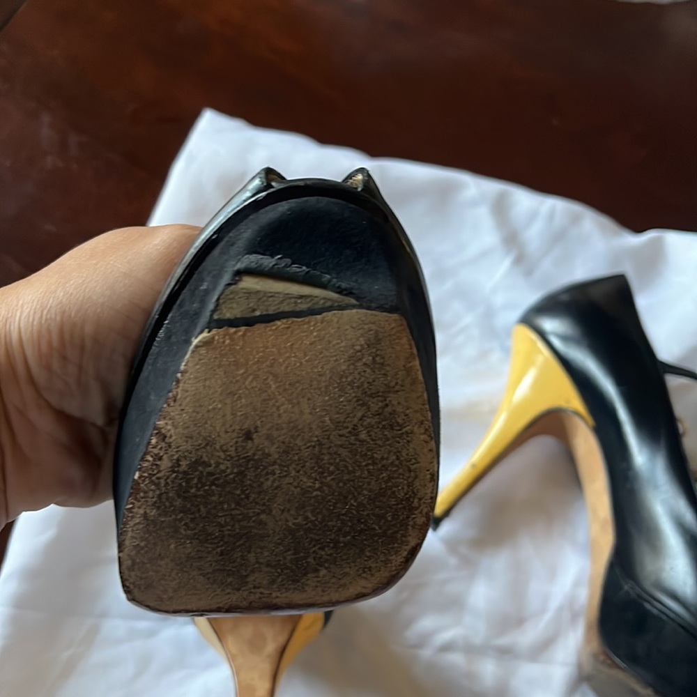 YSL heels - Picture 3 of 7
